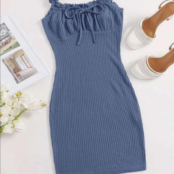 Frilly Ruched Waffle knit dress - Picture 2 of 10